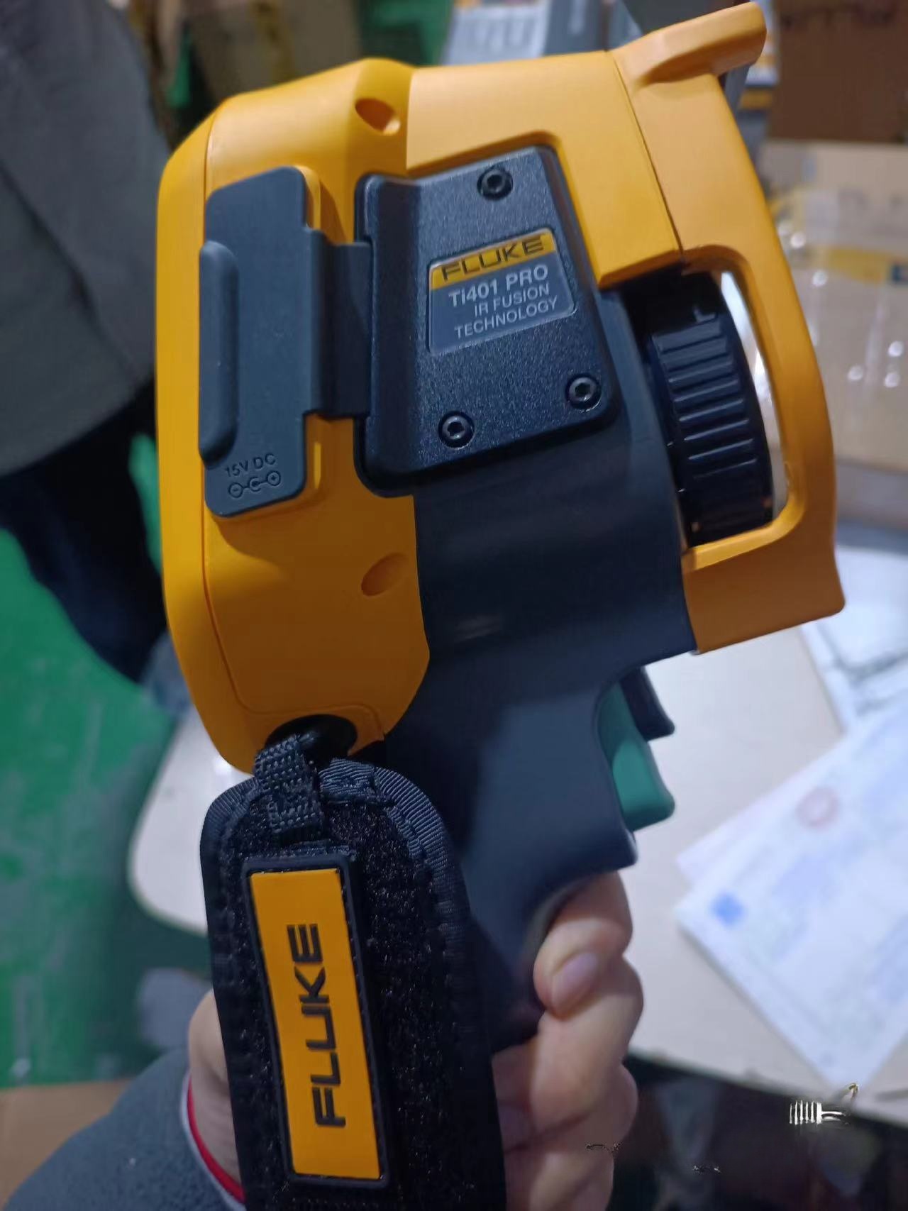 Fluke Ti401 PRO thermal imaging camera