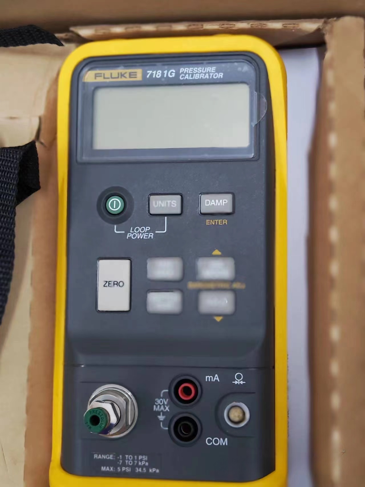 Fluke 718 Series Pressure Calibrator| Pressure calibrator